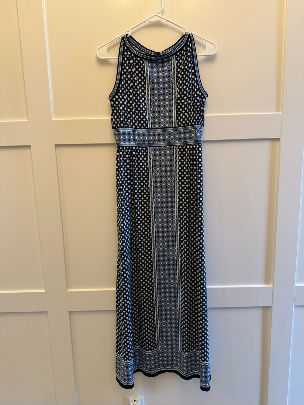 Max Studio Navy and Light Blue Patterned Maxi Dress - Picture 3 of 11